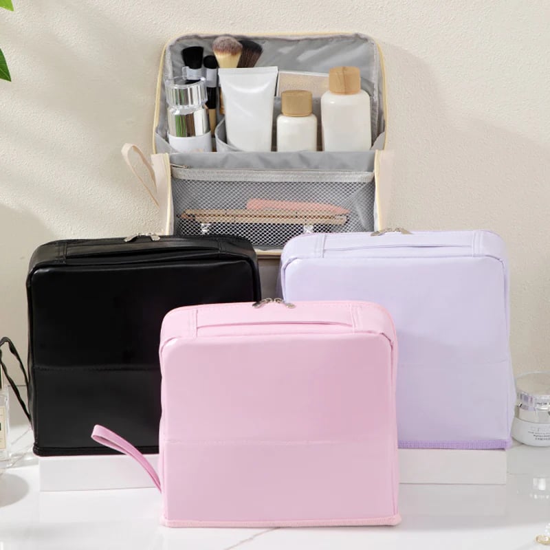 Lightweight minimalist cosmetic bag in chic colors