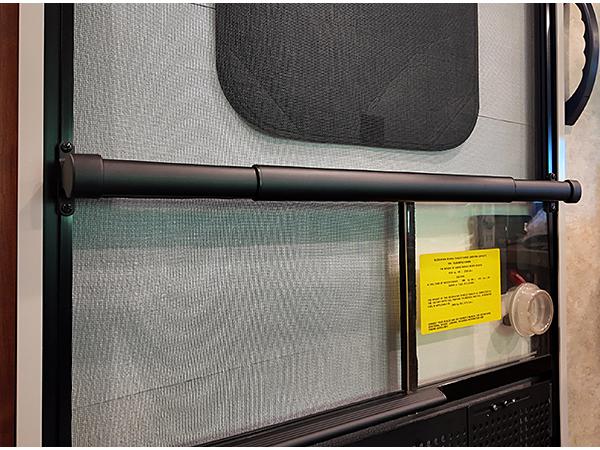 Safoner All-Aluminum RV Screen Door Handle Bar Preassembled Adjustable Crossbar for Flimsy Doors RV Camper Accessories Easy Setup Telescopic Design