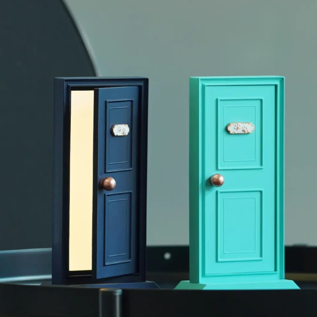 Mini door night light detail view